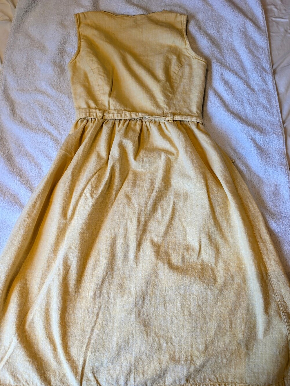 Vintage Soundgirl Butter Yellow Scalloped Novelty Print Midi Dress - Size Medium - Picture 6 of 6